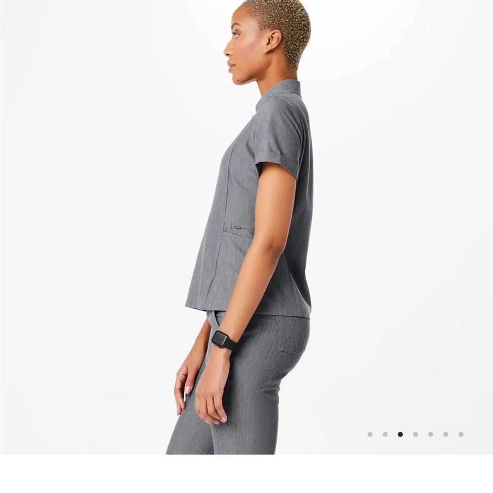 Figs Graphite Inara Slim Top - M - Picture 2 of 5